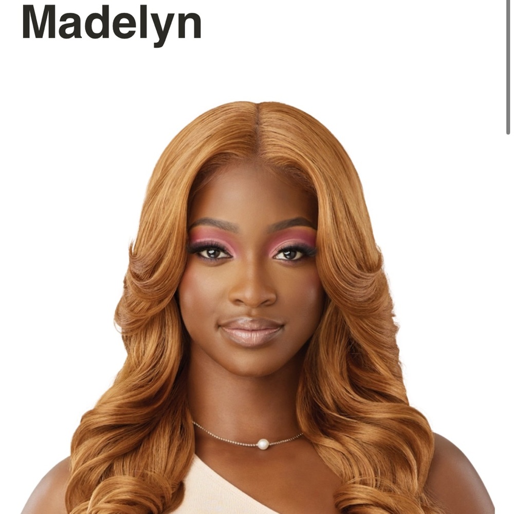 *BLACK COLOR WIG* Lace 'Madelyn' Gorgeous Wig, NWT! Color 1B "Off Black"